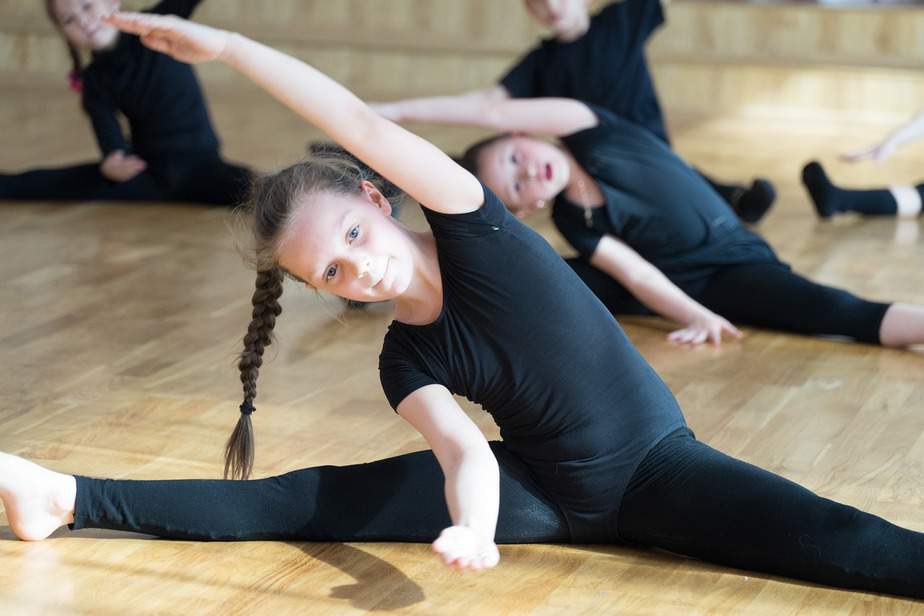 Safe Exercises That Your Kids (And You) Will Love